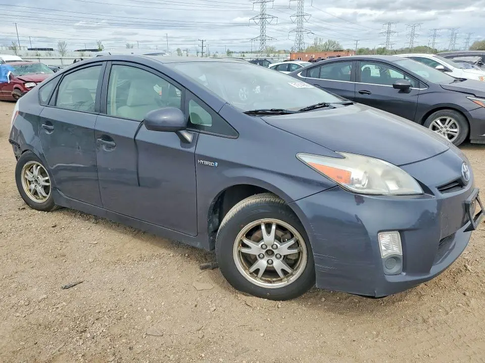 2010 TOYOTA PRIUS II  