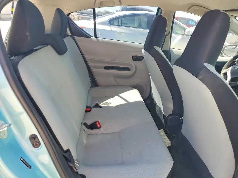 2013 TOYOTA PRIUS C ONE  