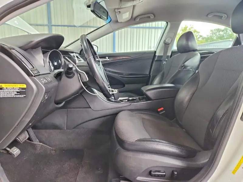 2014 HYUNDAI SONATA SE  