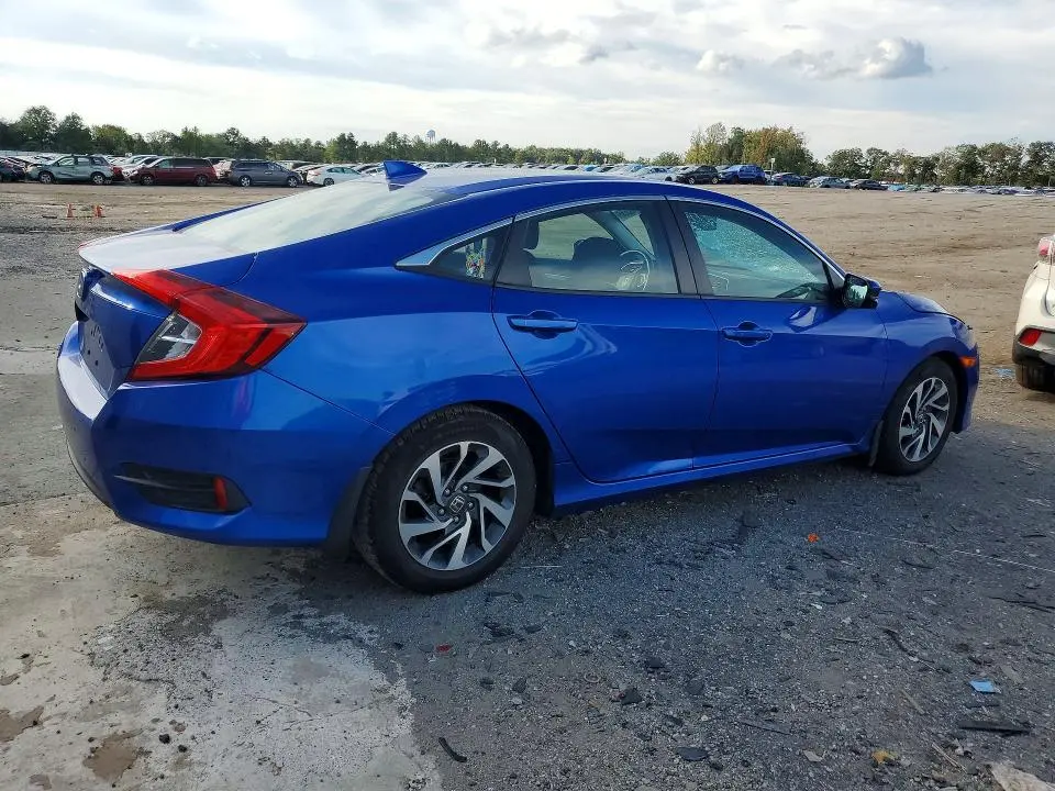 2018 HONDA CIVIC EX  