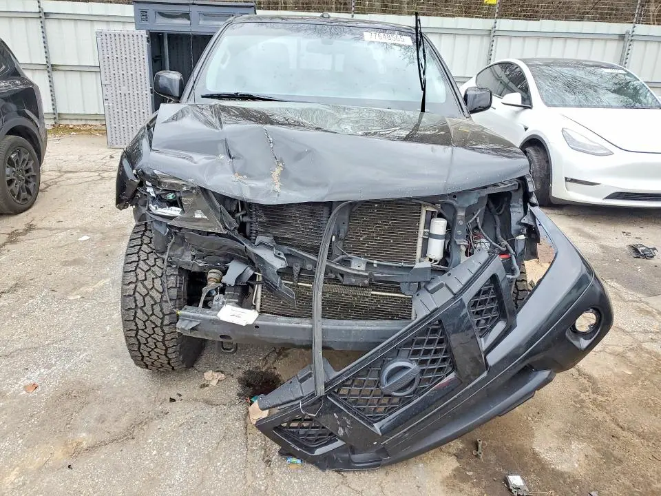 2014 NISSAN FRONTIER S  