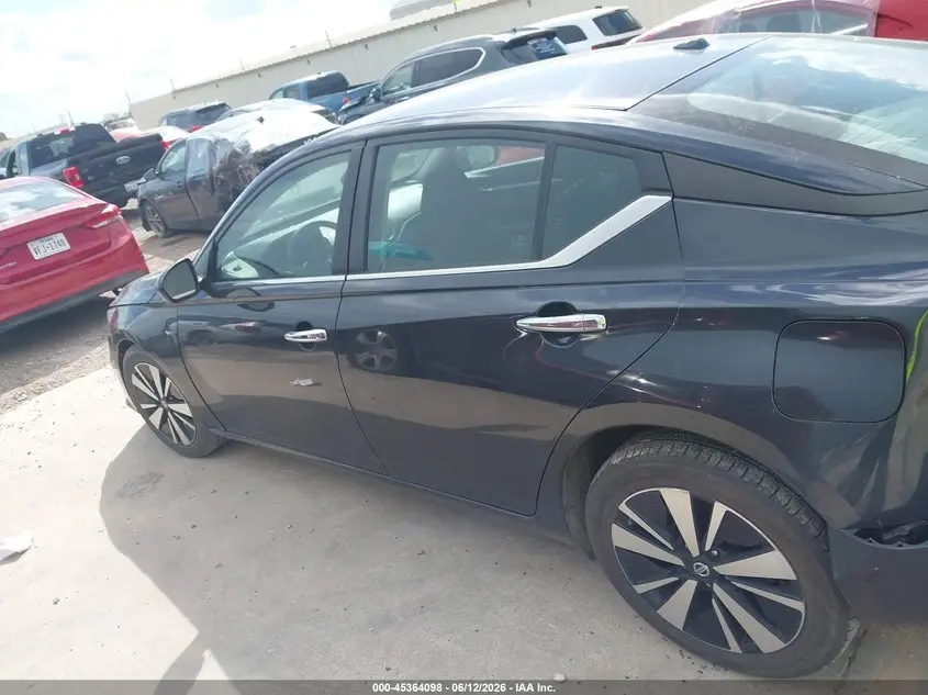 2022 NISSAN ALTIMA SV FWD