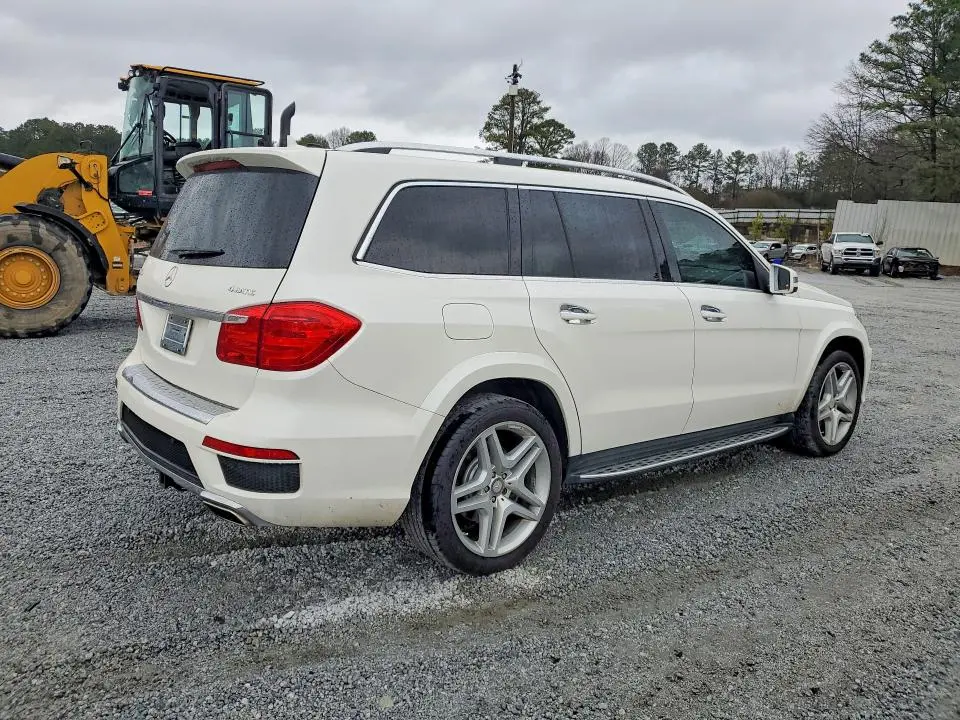2015 MERCEDES-BENZ GL 550 4MATIC  