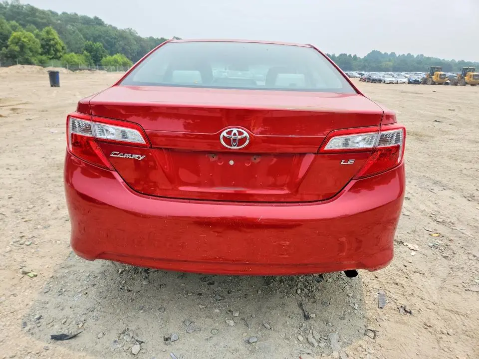 2012 TOYOTA CAMRY LE  