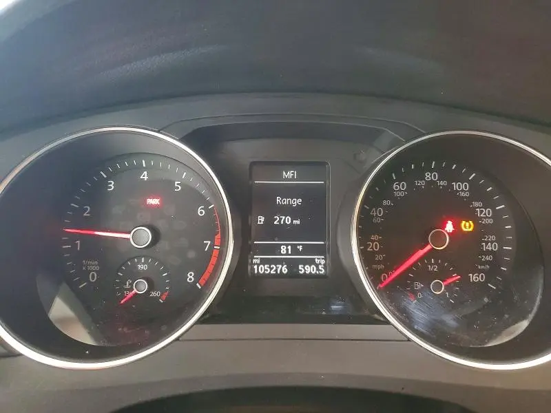 2017 VOLKSWAGEN JETTA SE  