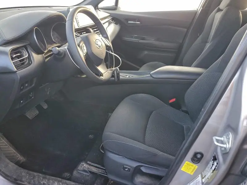 2018 TOYOTA C-HR XLE  