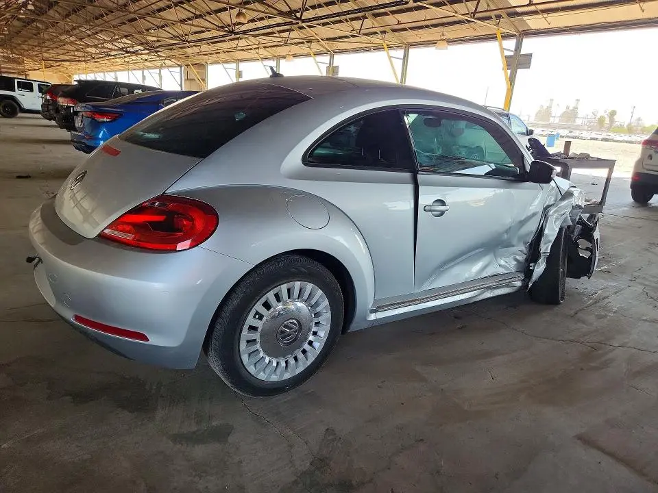 2013 VOLKSWAGEN BEETLE   