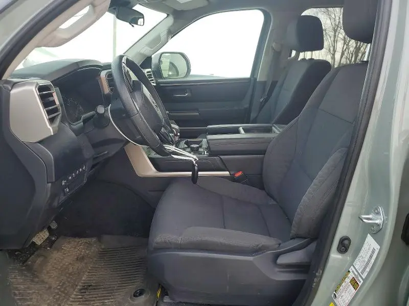 2024 TOYOTA TUNDRA CREWMAX SR5  