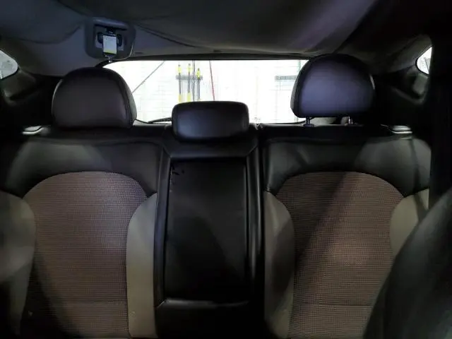 2012 HYUNDAI TUCSON GLS  