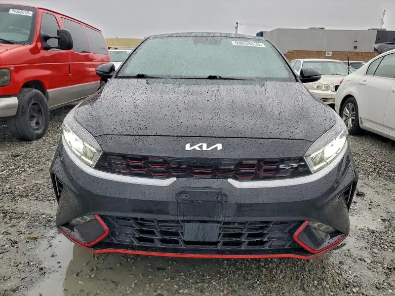 2023 KIA FORTE GT  