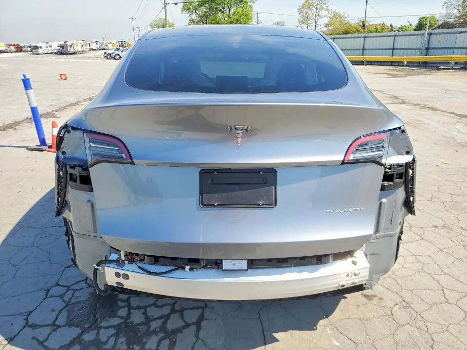 2024 TESLA MODEL Y   