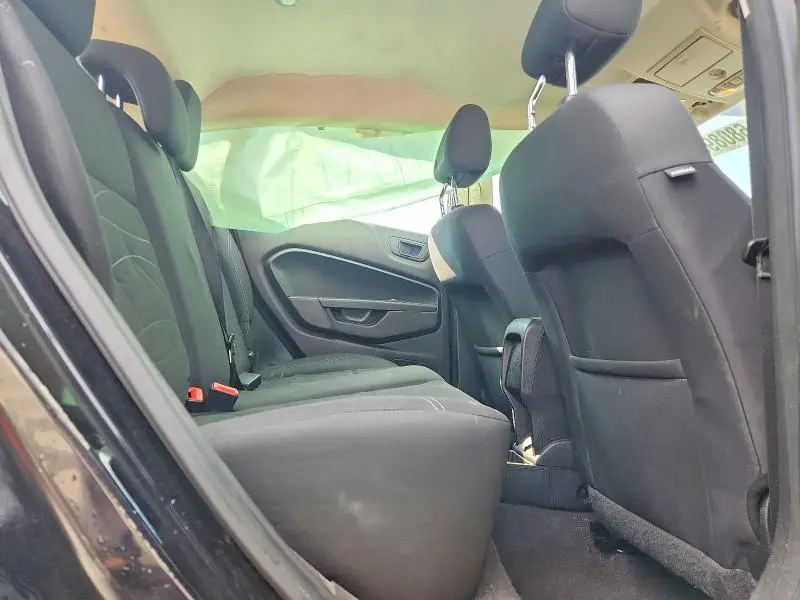 2017 FORD FIESTA SE  