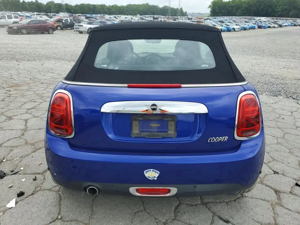2020 MINI COOPER   