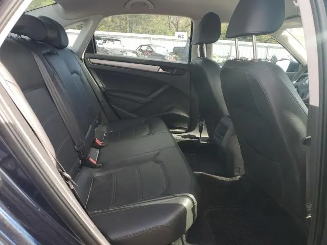 2013 VOLKSWAGEN PASSAT S  