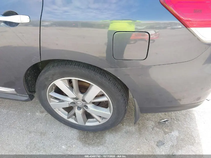 2013 NISSAN PATHFINDER PLATINUM