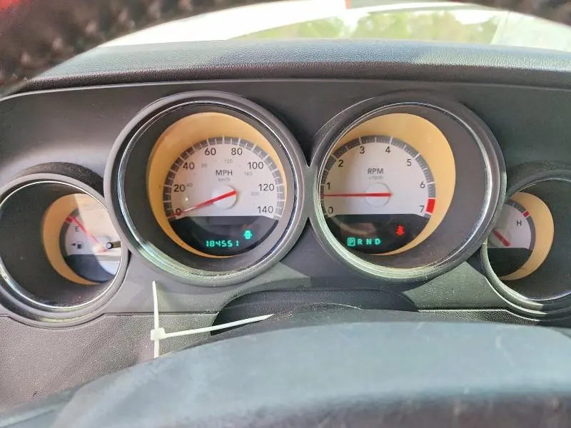 2010 DODGE CHALLENGER SE  