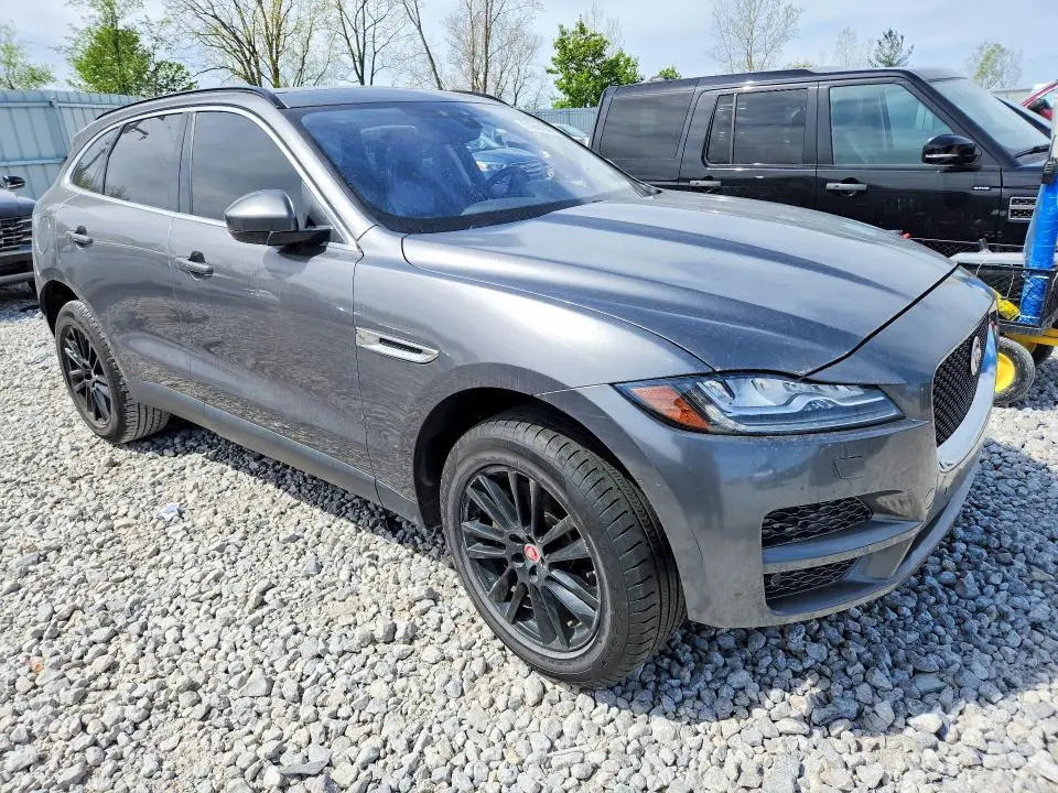2017 JAGUAR F-PACE PRESTIGE  