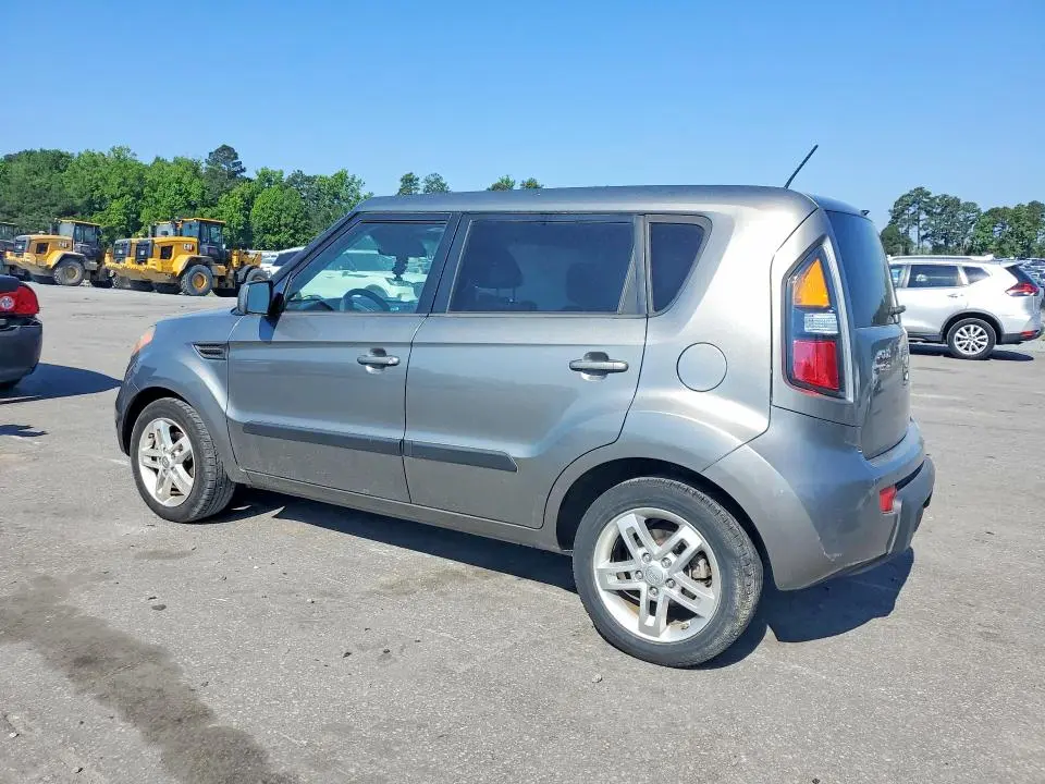 2011 KIA SOUL +  