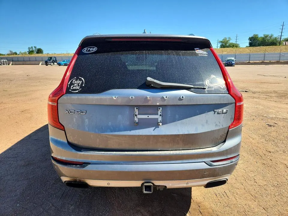 2016 VOLVO XC90 T6  