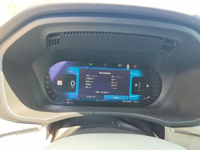 2023 VOLVO XC60 PLUS  