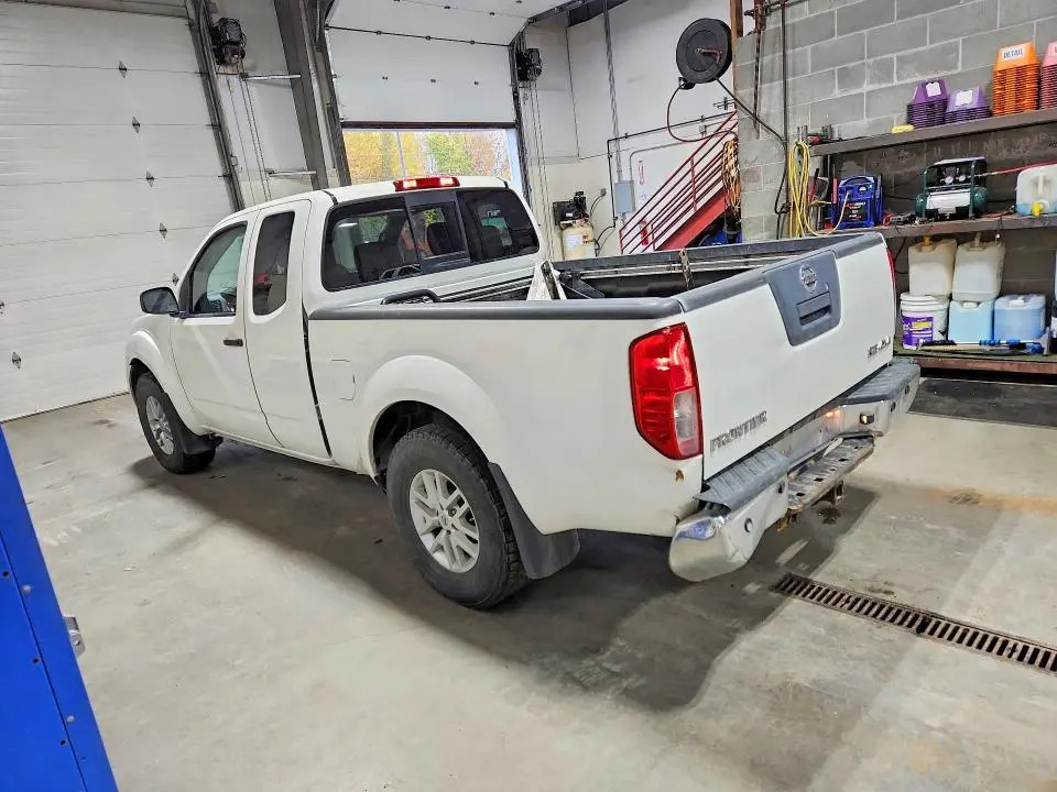 2019 NISSAN FRONTIER SV V6  