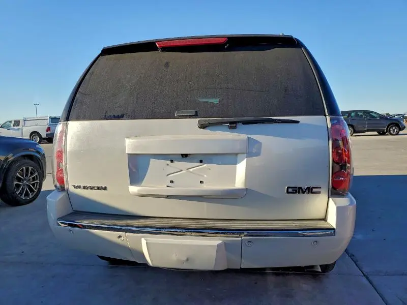 2014 GMC YUKON DENALI  