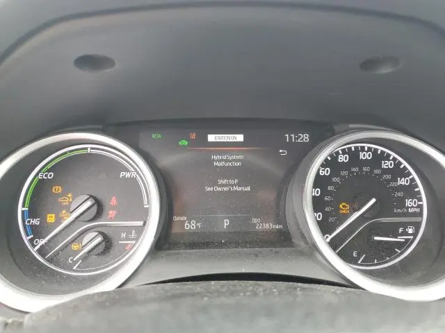 2022 TOYOTA CAMRY XLE  