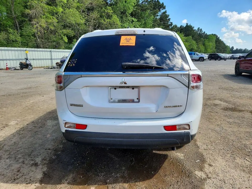 2014 MITSUBISHI OUTLANDER ES  