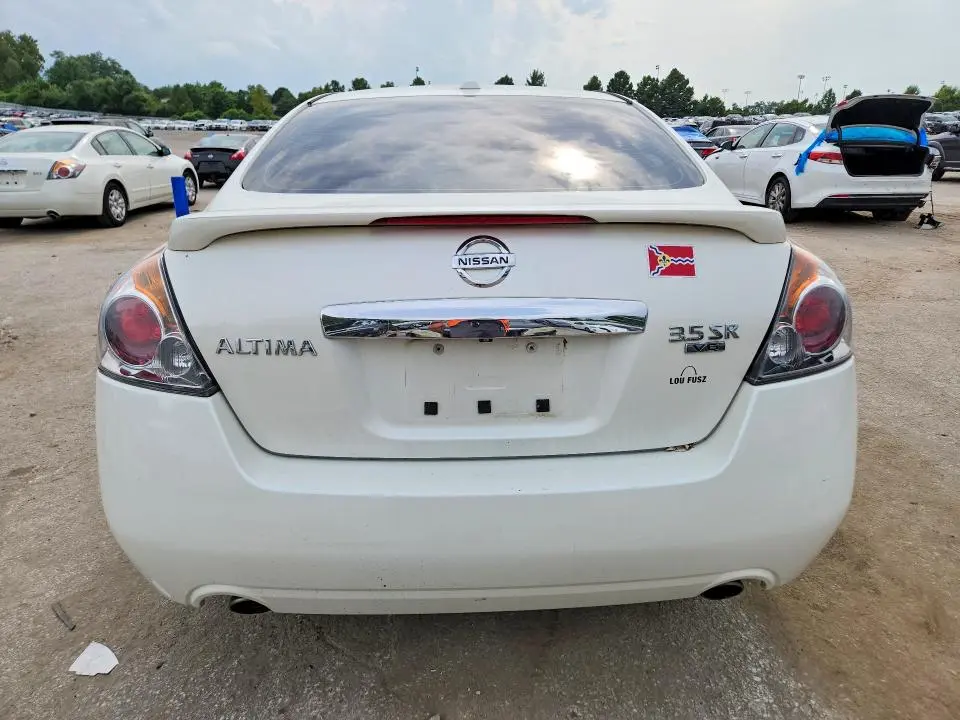 2011 NISSAN ALTIMA SR  
