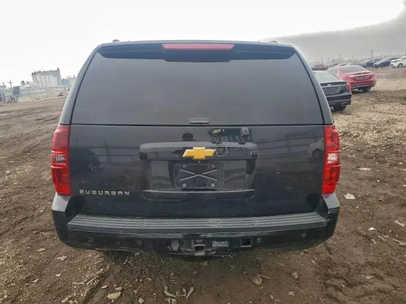 2014 CHEVROLET SUBURBAN K1500 LT  