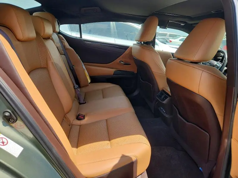 2019 LEXUS ES 350  