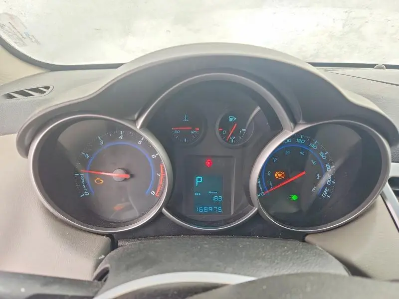 2011 CHEVROLET CRUZE LS  