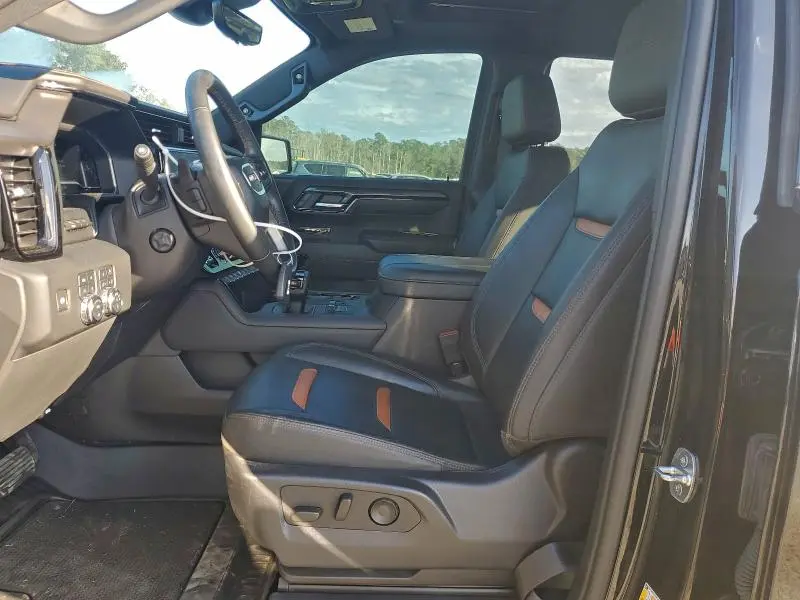 2023 GMC SIERRA K1500 AT4  
