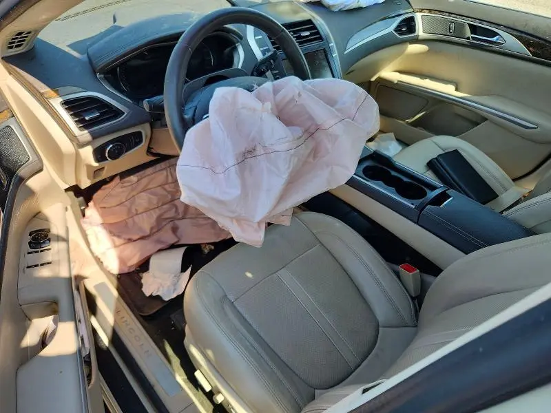 2016 LINCOLN MKZ   