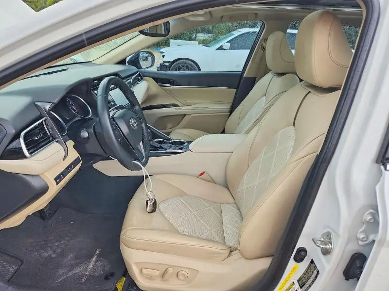 2018 TOYOTA CAMRY XLE  