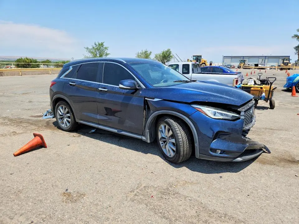 2019 INFINITI QX50 LUXE  