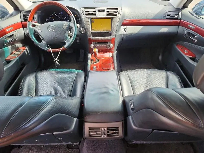 2010 LEXUS LS 460  