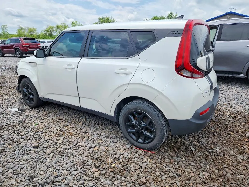 2022 KIA SOUL LX  