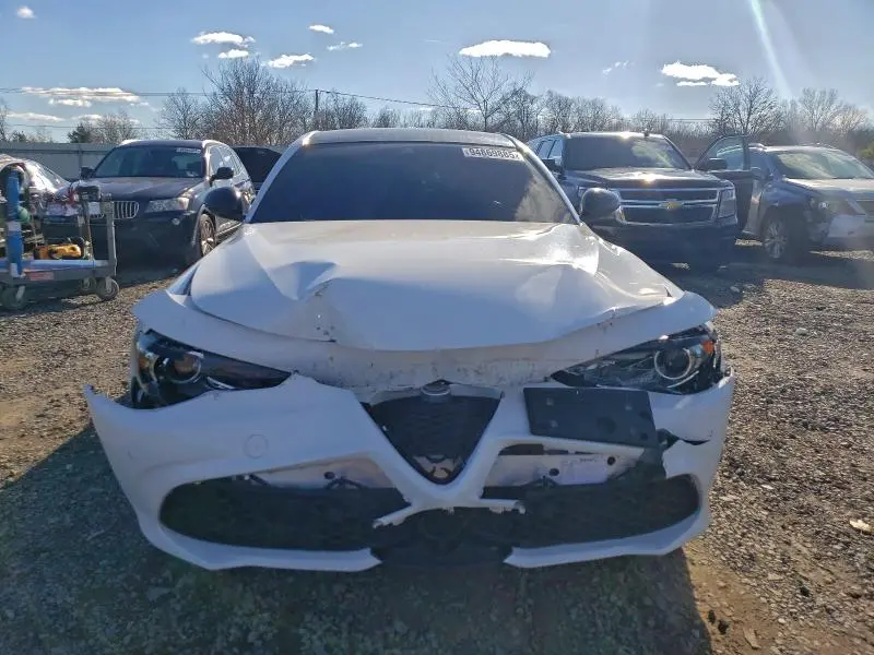 2022 ALFA ROMEO GIULIA SUPER  