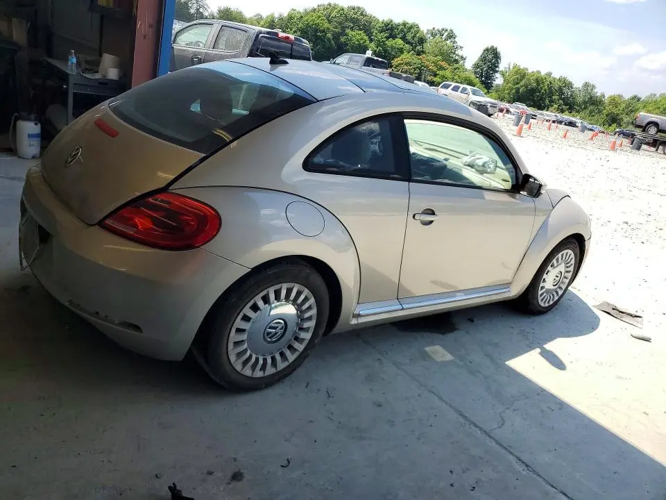 2013 VOLKSWAGEN BEETLE   