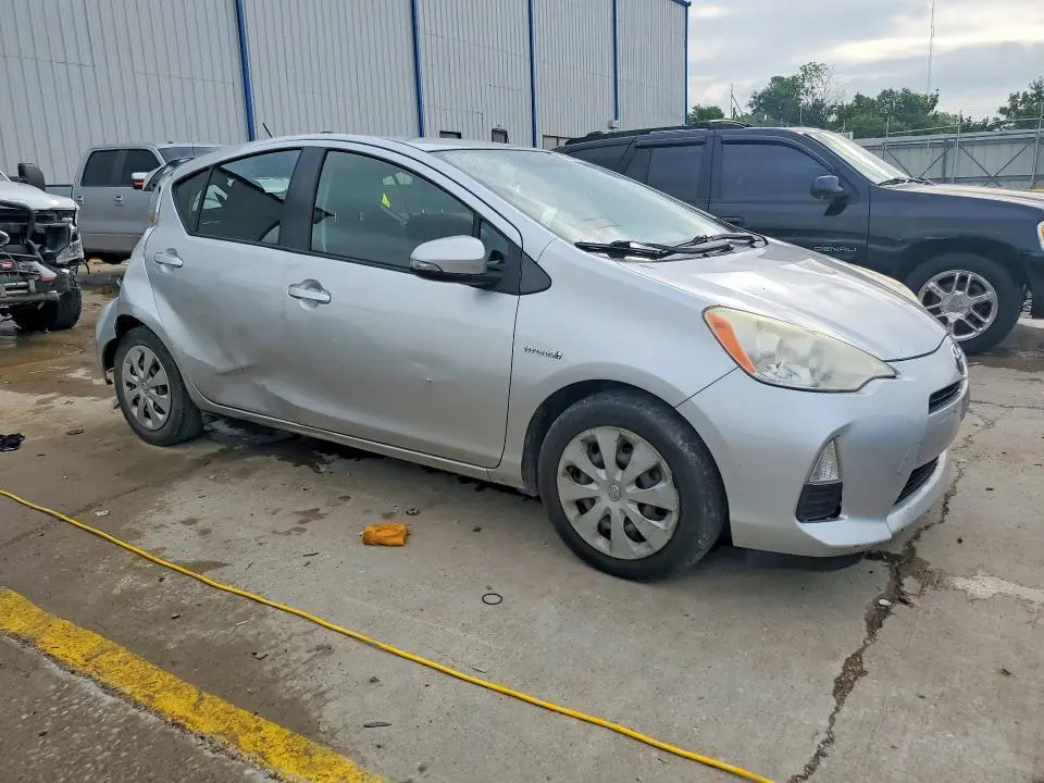 2012 TOYOTA PRIUS C TWO  