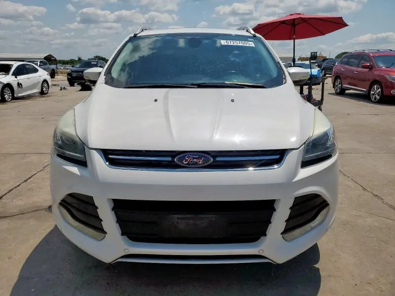 2016 FORD ESCAPE TITANIUM  