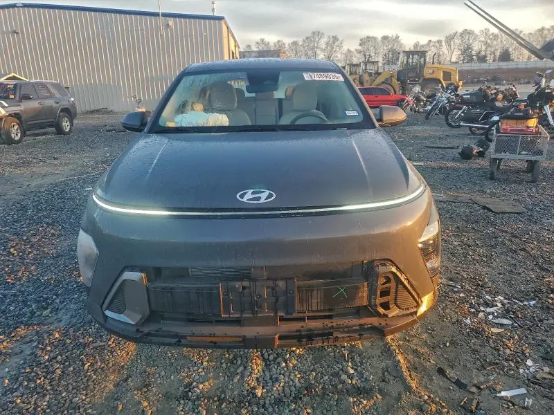 2025 HYUNDAI KONA SE  