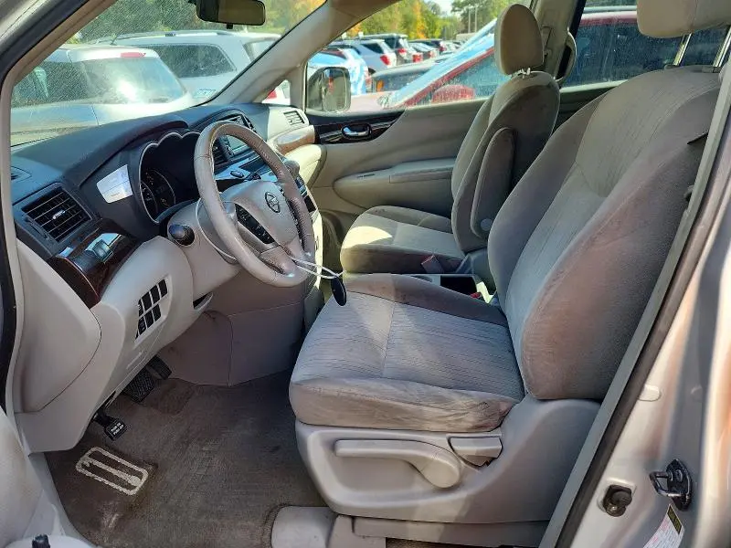 2017 NISSAN QUEST SV  