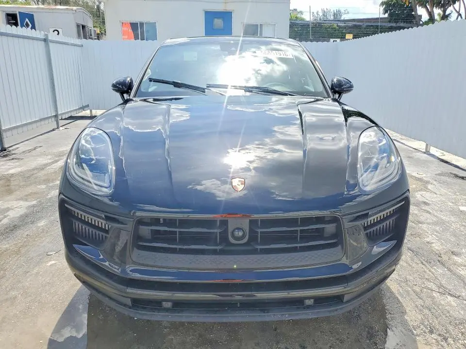 2025 PORSCHE MACAN S  