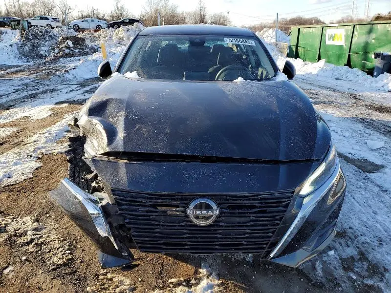 2024 NISSAN ALTIMA SV  