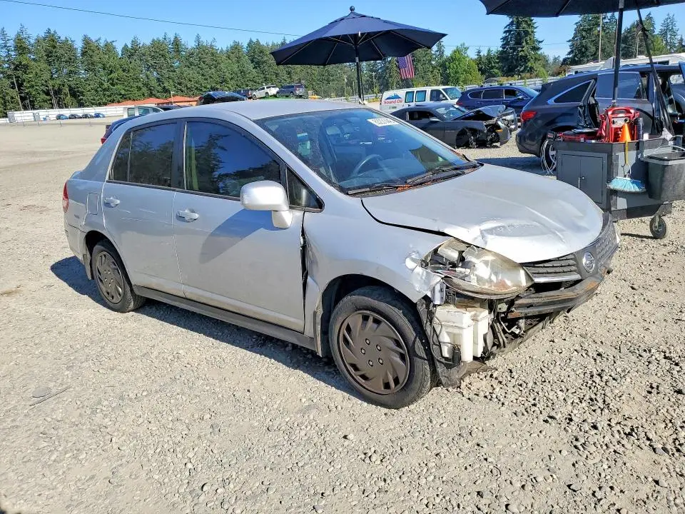 2010 NISSAN VERSA 1.8 S  
