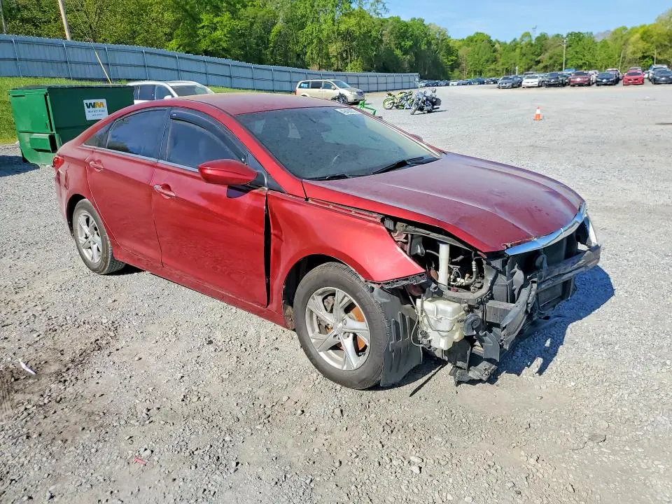 2013 HYUNDAI SONATA GLS  