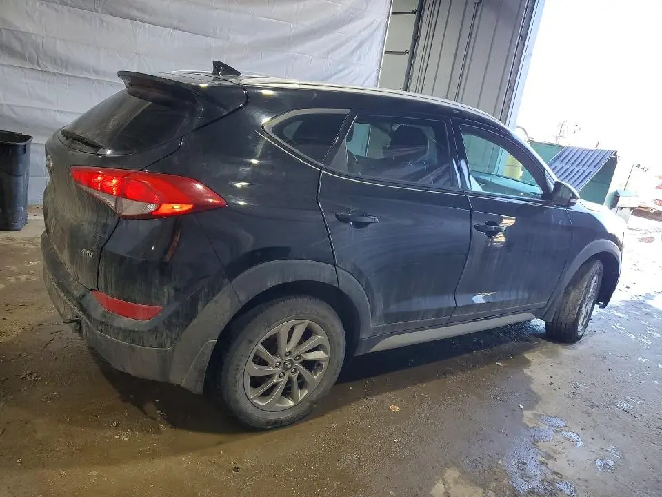 2017 HYUNDAI TUCSON SE PLUS  