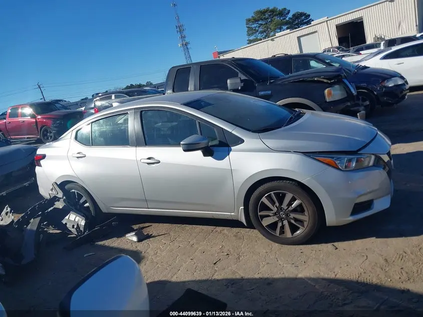 2021 NISSAN VERSA SV XTRONIC CVT